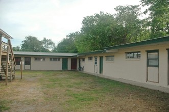 301 E Main St in Stroud, OK - Building Photo - Building Photo