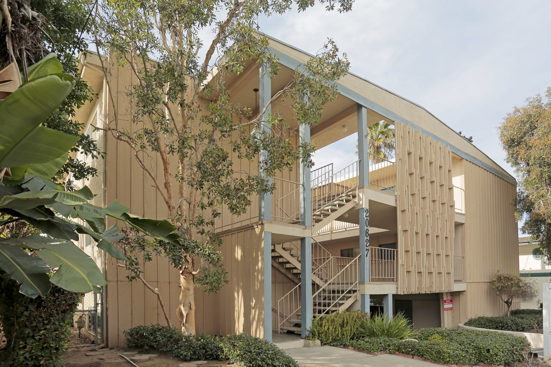 Amie Apartments in Torrance, CA - Foto de edificio