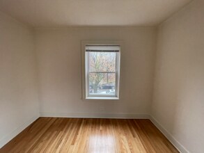 7252 N Hamilton Ave in Chicago, IL - Building Photo - Building Photo