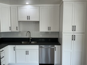 20518 S Western Ave in Torrance, CA - Building Photo - Building Photo