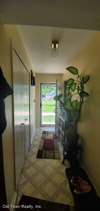 709 Clubhouse Dr photo'