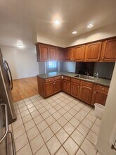 30462 Westmore Dr in Madison Heights, MI - Building Photo - Building Photo