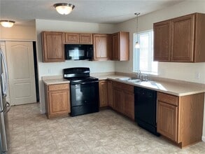 3 Sweet Alysum Wy in West Henrietta, NY - Building Photo - Building Photo