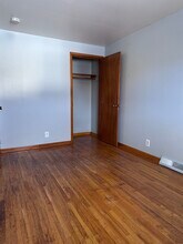 47 Awood Pl, Unit # 1 in Cheektowaga, NY - Foto de edificio - Building Photo