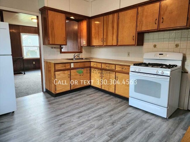 property at 1030 Sawyer Ave
