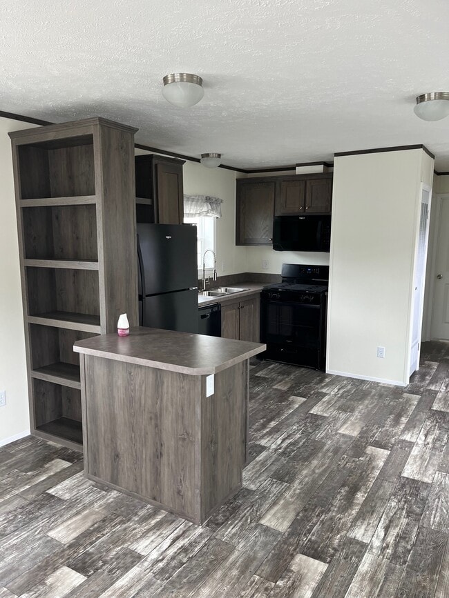 property at 25 Krista Ln
