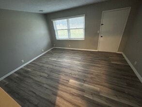 2709-2711 N Kaster Ct in Muncie, IN - Building Photo - Building Photo