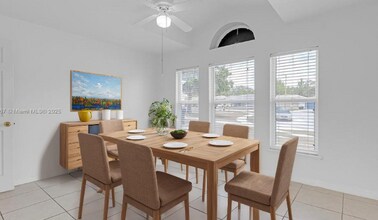 4617 Horseshoe Pick Ln in Valrico, FL - Building Photo - Building Photo