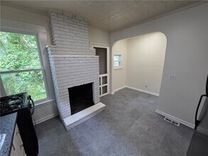 30 Hickory St in Rochester, NY - Building Photo - Building Photo