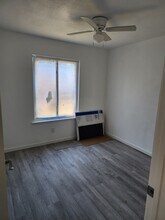 830 N Ferger Ave, Unit 101 in Fresno, CA - Foto de edificio - Building Photo
