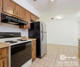 2440 NW 54 Ave in Gainesville, FL - Building Photo - Building Photo