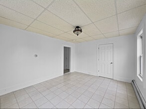 61 Knox St in Lawrence, MA - Building Photo - Building Photo