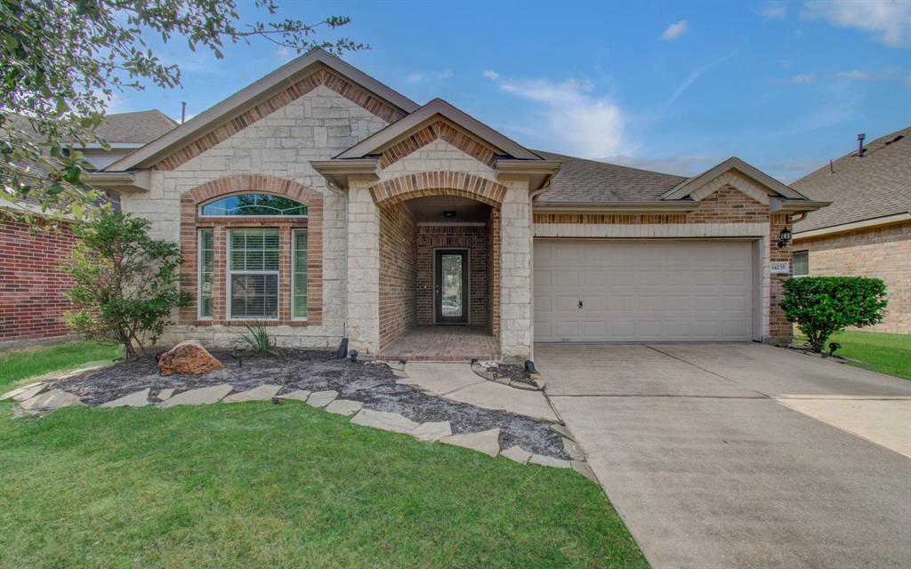 14235 Englewood Park Ln in Cypress, TX - Building Photo