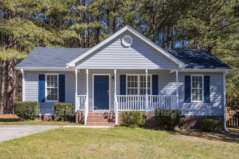 1021 Amber Acres Ln in Knightdale, NC - Building Photo