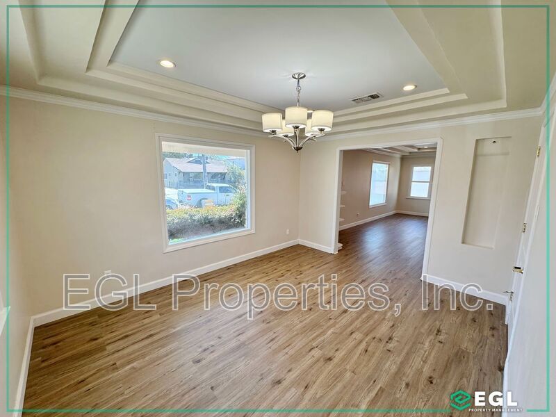 237 W Kelso St in Inglewood, CA - Foto de edificio