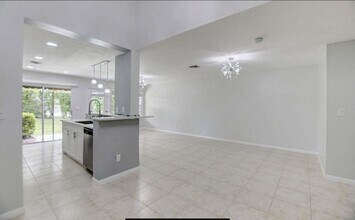5286 Sapphire Valley in Boca Raton, FL - Building Photo - Building Photo