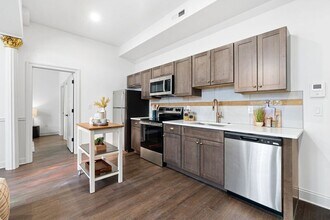 401 Martin St in Philadelphia, PA - Foto de edificio - Building Photo