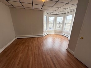 72 Broadway in Methuen, MA - Building Photo - Building Photo