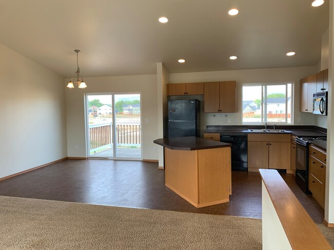 2315 North Middlecrest Drive in Ellensburg, WA - Building Photo - Building Photo