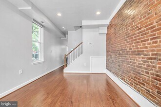 403 Franklin St NW in Washington, DC - Building Photo - Building Photo