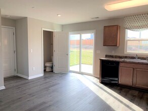 275 Hollandale Rd in La Vergne, TN - Building Photo - Building Photo