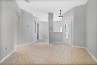 1088 Crestwood Commons Ave in Ocoee, FL - Building Photo - Building Photo