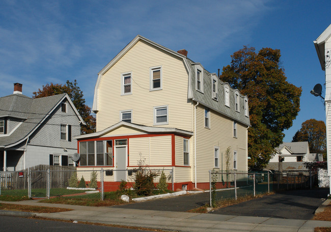 42-44 Levesque St in West Hartford, CT - Building Photo - Building Photo