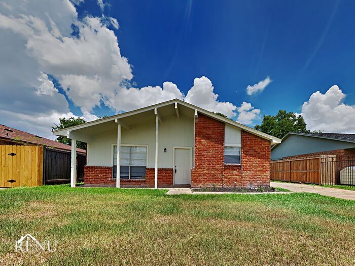 5622 Gatewood St in Houston, TX - Building Photo