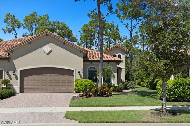 property at 9475 Isla Bella Cir