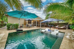 1728 NE 16th Ave in Fort Lauderdale, FL - Building Photo