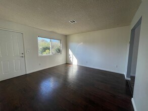 424 S Walnut Ave in Ripon, CA - Building Photo - Building Photo