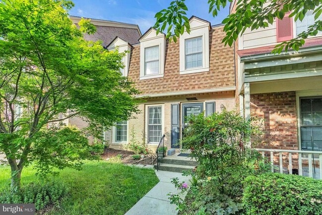 property at 9828 Burke Pond Ln