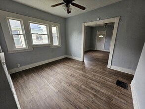 912 W 3rd St in Anderson, IN - Building Photo - Building Photo