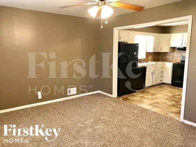 7615 E 48th St in Kansas City, MO - Building Photo - Building Photo