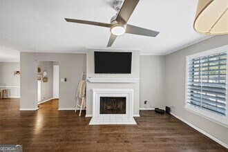 37 La Rue Pl NW in Atlanta, GA - Building Photo - Building Photo