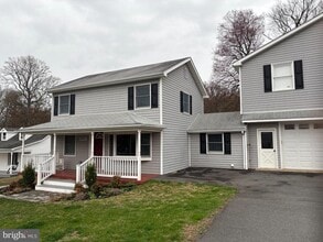 39977 Peacock Cir in Paeonian Springs, VA - Building Photo - Building Photo