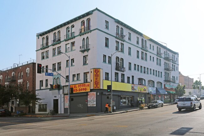 3259 W 8th St