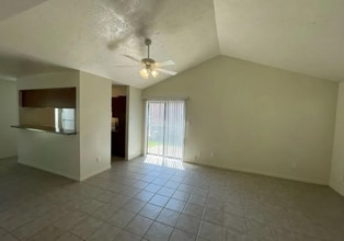 2527 Cypress Dr in College Station, TX - Building Photo - Building Photo