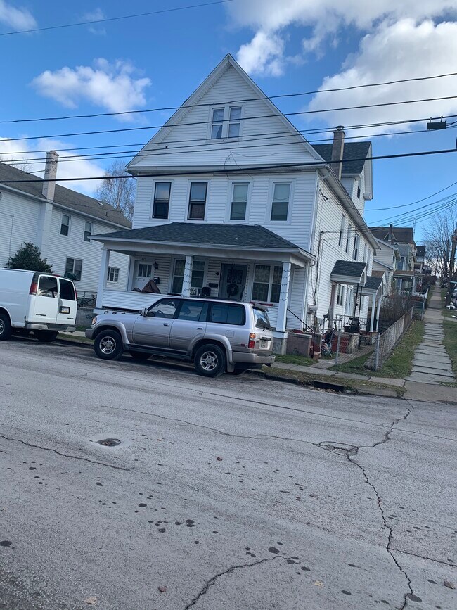 429 Prospect Ave Apartments and Nearby Scranton Apartments For Rent