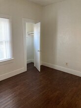 2337 E Olive Ave in Fresno, CA - Building Photo - Building Photo