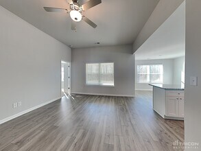 123 Harvest Cir in Dickson, TN - Building Photo - Building Photo