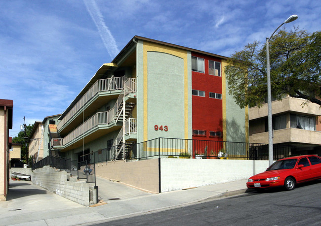 943 N Beaudry Ave in Los Angeles, CA - Building Photo - Building Photo