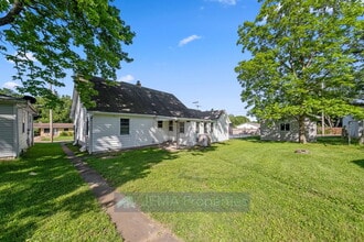 503 E 8th St in Washington, MO - Building Photo - Building Photo