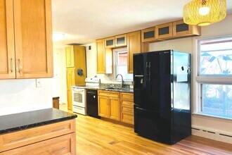 3900 Laurel Rd in Alexandria, VA - Building Photo - Building Photo