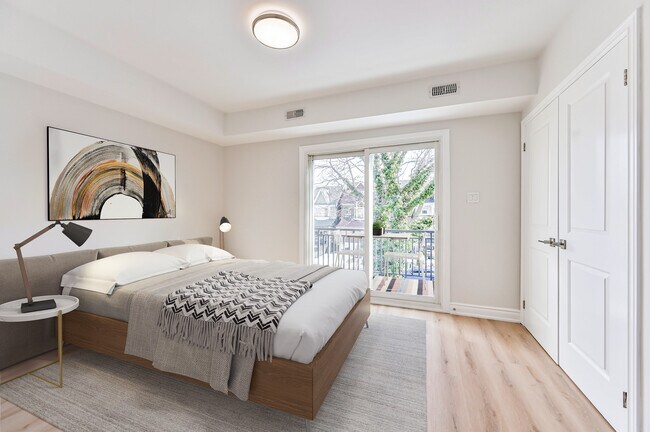 2 Bedroom and 1 Bathroom Upper Floor Unit in Toronto, ON - Building Photo - Building Photo