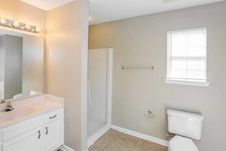 9906 Sweet Plum Dr in Charlotte, NC - Foto de edificio - Building Photo