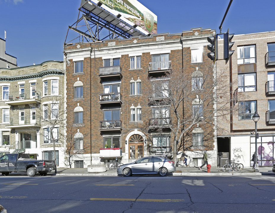 5221 du Parc Av in Montréal, QC - Building Photo