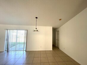 1061 SW Coleman Ave in Port St. Lucie, FL - Building Photo - Building Photo