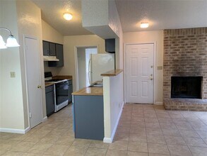 10447 Doc Holliday Trail in Austin, TX - Building Photo - Building Photo