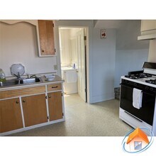 51 Franklin St, Unit FranklinStApt. in Concord, NH - Building Photo - Building Photo